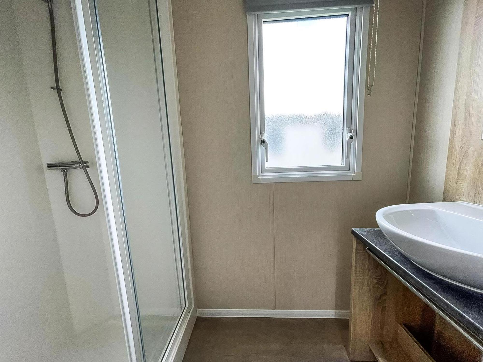 Great 6 Berth Caravan Nearby The Beach In Walton-On-The-Naze Ref 17181X Екстериор снимка