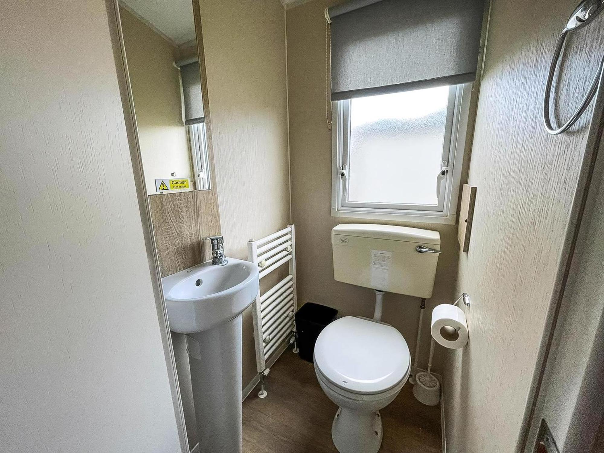Great 6 Berth Caravan Nearby The Beach In Walton-On-The-Naze Ref 17181X Екстериор снимка